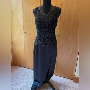 Laurence Kazan shell and Alex Evenings long black skirt.